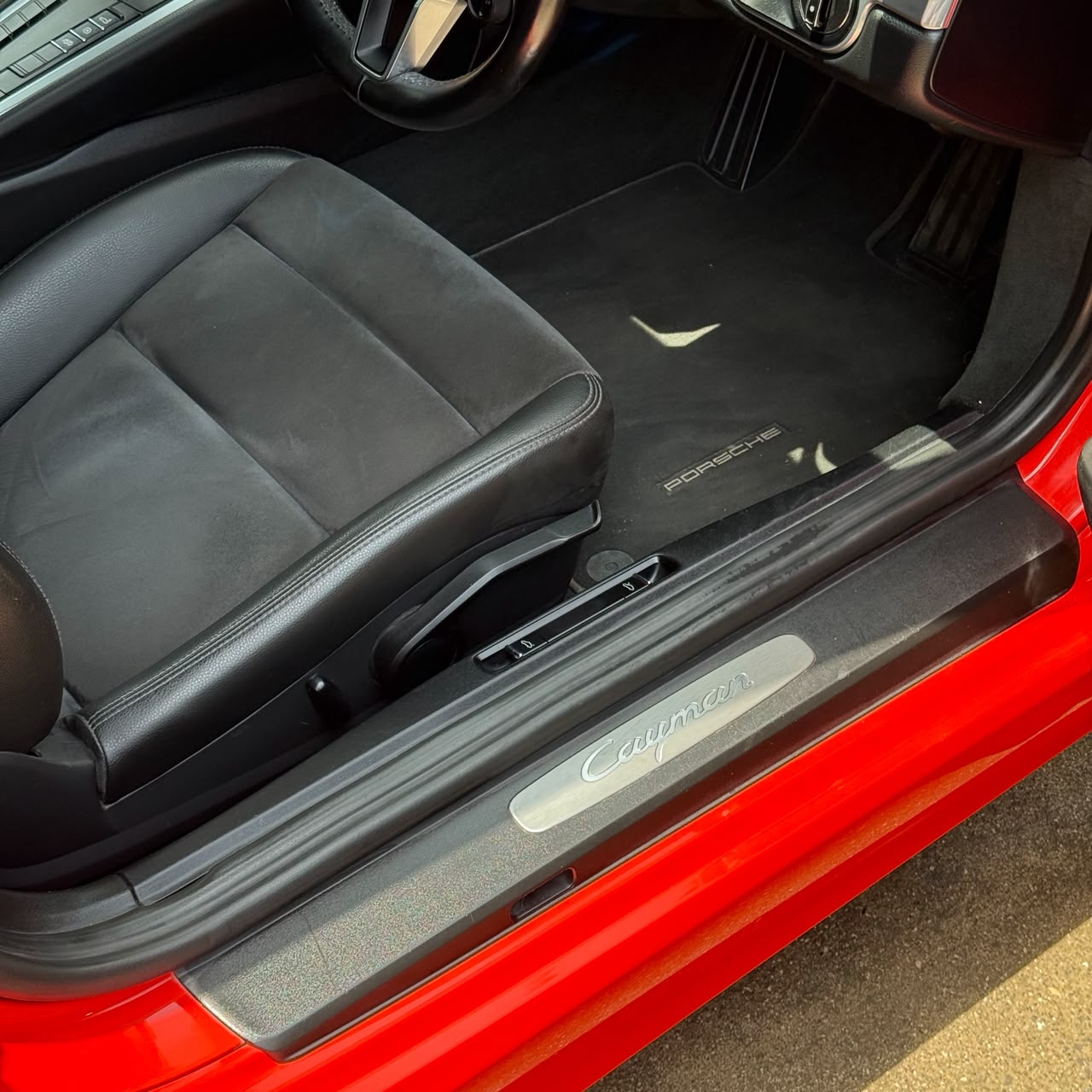 Porsche 718 Cayman